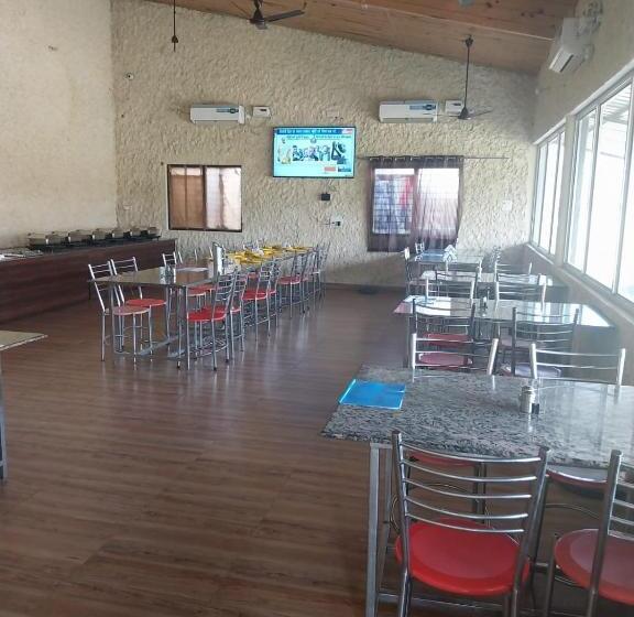 ホテル Brar Tiger Resort