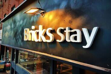 ホテル Bricksstay