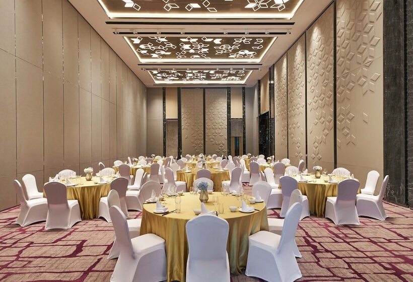 هتل Courtyard By Marriott Changchun