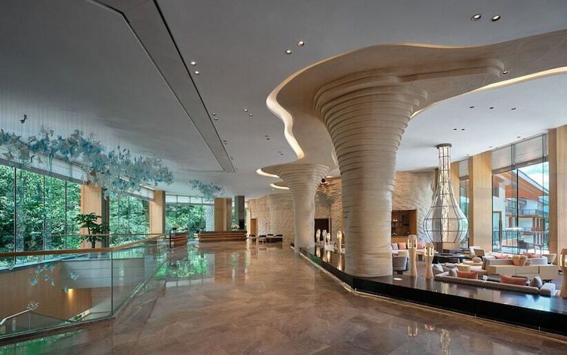 ホテル Crowne Plaza Shennongjia By Ihg