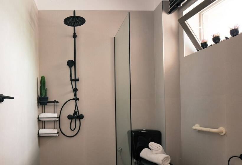 בית מלון כפרי Gateway Suites