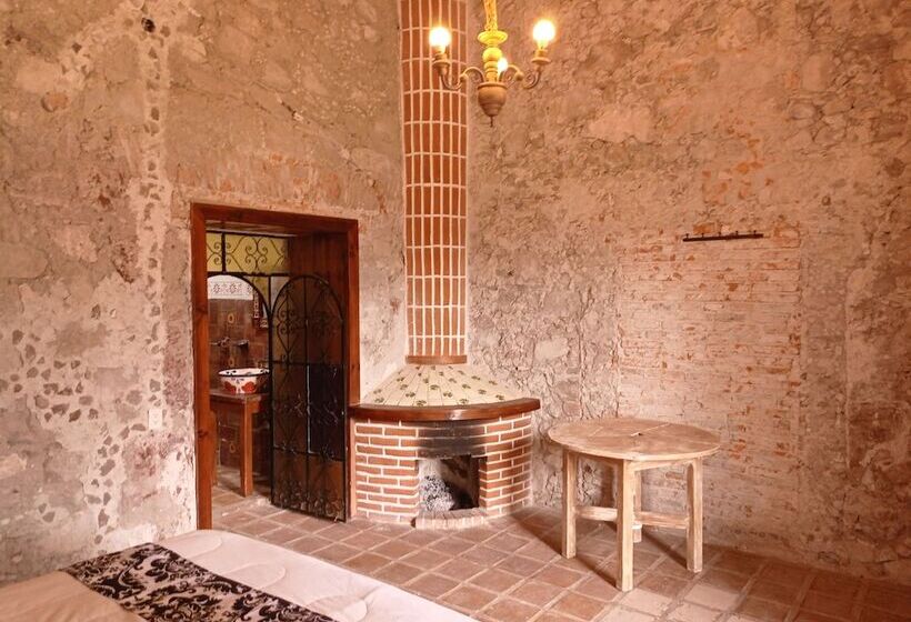 فندق Hacienda Santiago Texmelucan