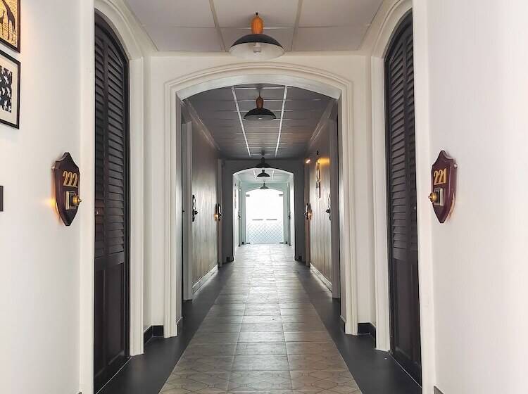 هتل Lagoon Sarovar Premiere Resort, Pondicherry