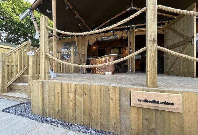 ホテル Lion King Safari Tent