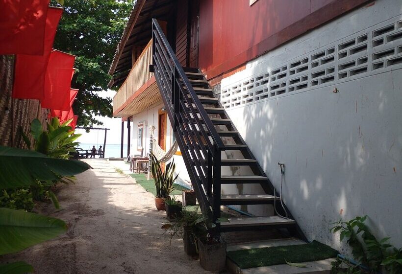 هتل Lipe Garden Beach Resort