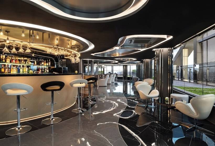 هتل Oakwood Suites Tiwanon Bangkok