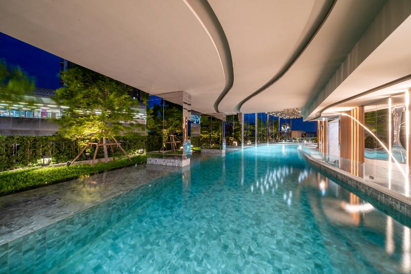 هتل Oakwood Suites Tiwanon Bangkok