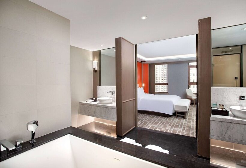 호텔 Ramada Plaza By Wyndham Poyang