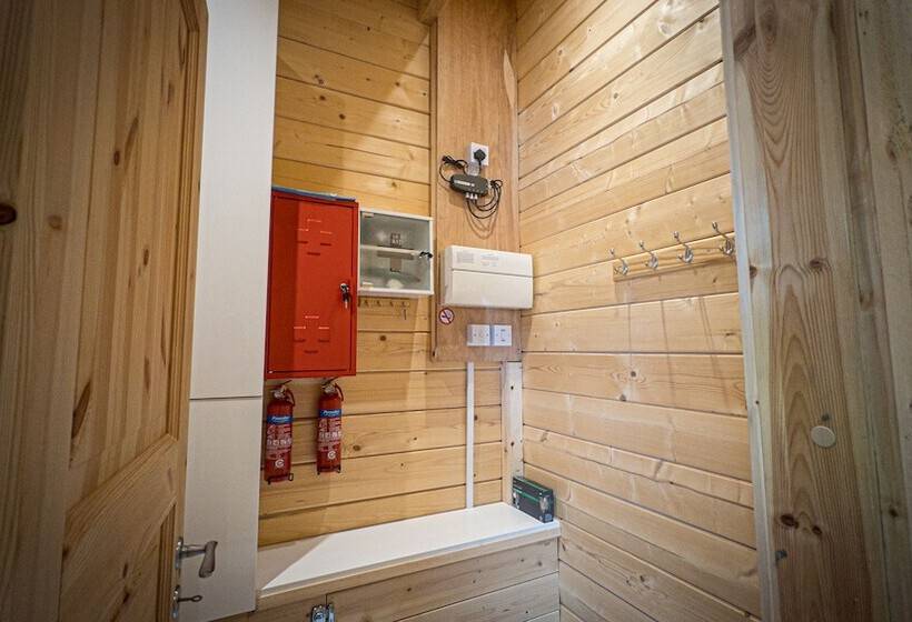 فندق Sundance Lodge