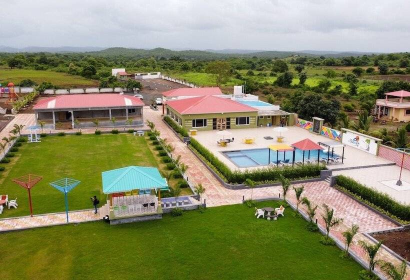 Отель The Comfort Gir Resort