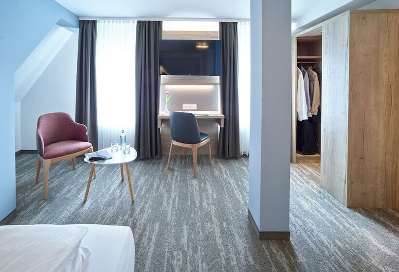 호텔 Wittelsbacher Hof