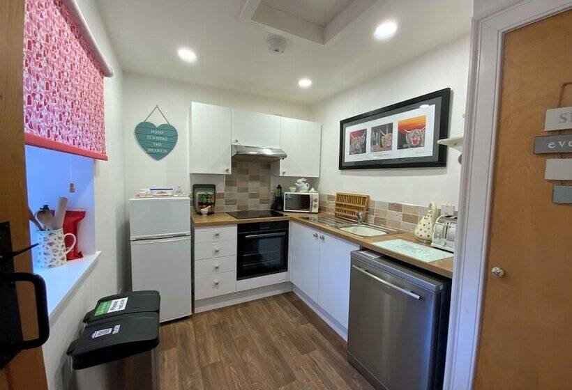 Sweetheart Cottage