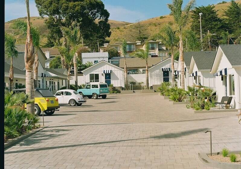 The Pacific Motel