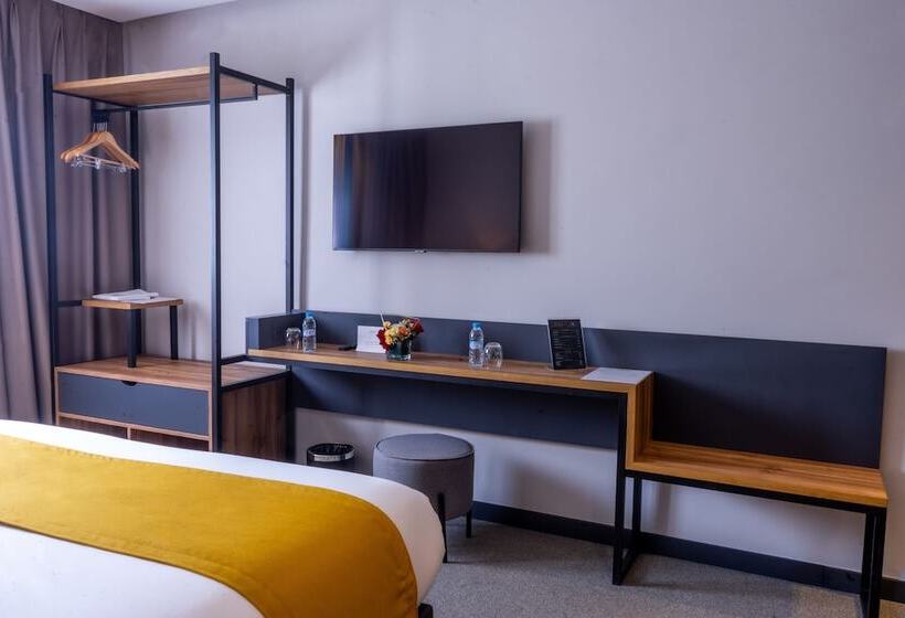 هاستل Urban Hotel And Spa
