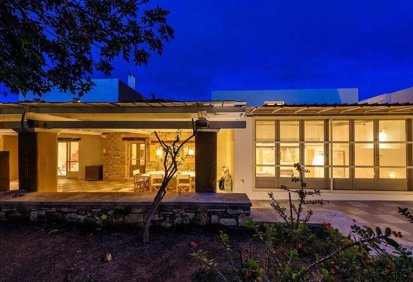 Aria Paros Residence