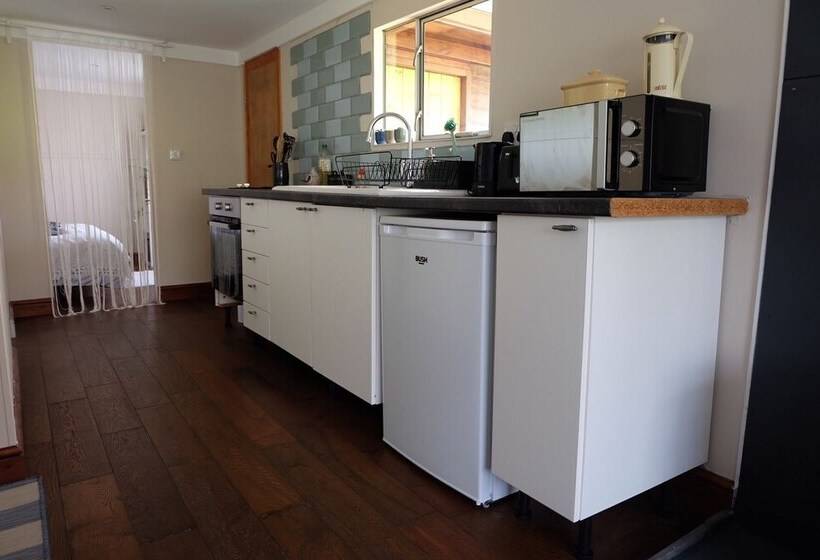 Cozy And Peaceful Cabin 15 Mins From Lyme Regis