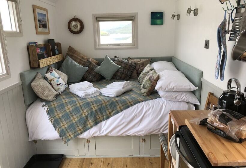 Fishermans Hut