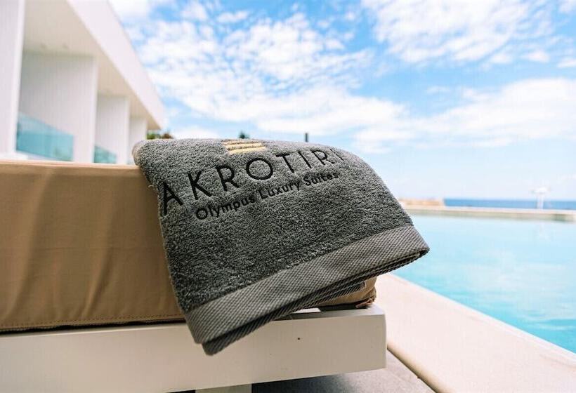 فندق Akrotiri Olympus Luxury Suites   Adults Only