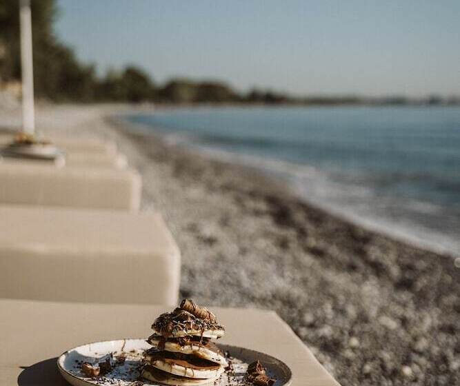 فندق Akrotiri Olympus Luxury Suites   Adults Only