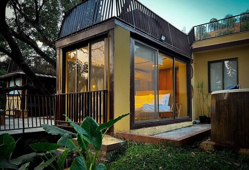 בית מלון כפרי Antheia Pawna Lake