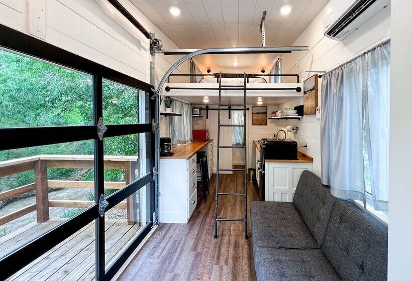 فندق Cedar Creek Lodging & Rv Park