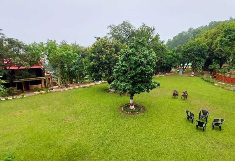 ホテル Corbett Tiger Tejomaya Resort