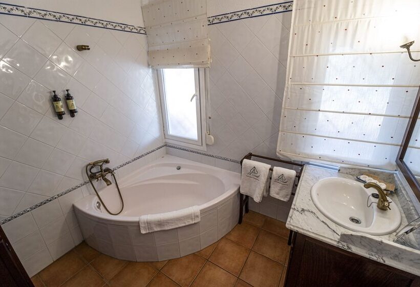 בית מלון כפרי El Toril Glamping Experience