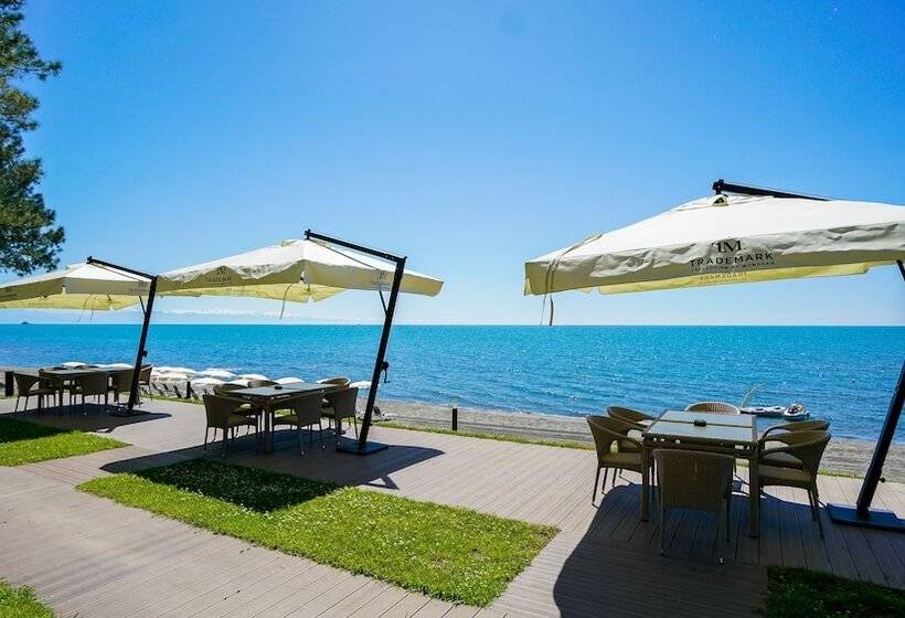 هتل Grigoleti Beach Resort, Trademark Collection By Wyndham