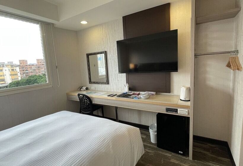 Hub Hotel   Banqiao Station