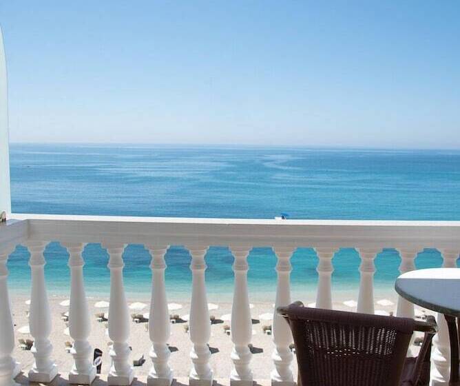 هتل Ionion Beach Resort