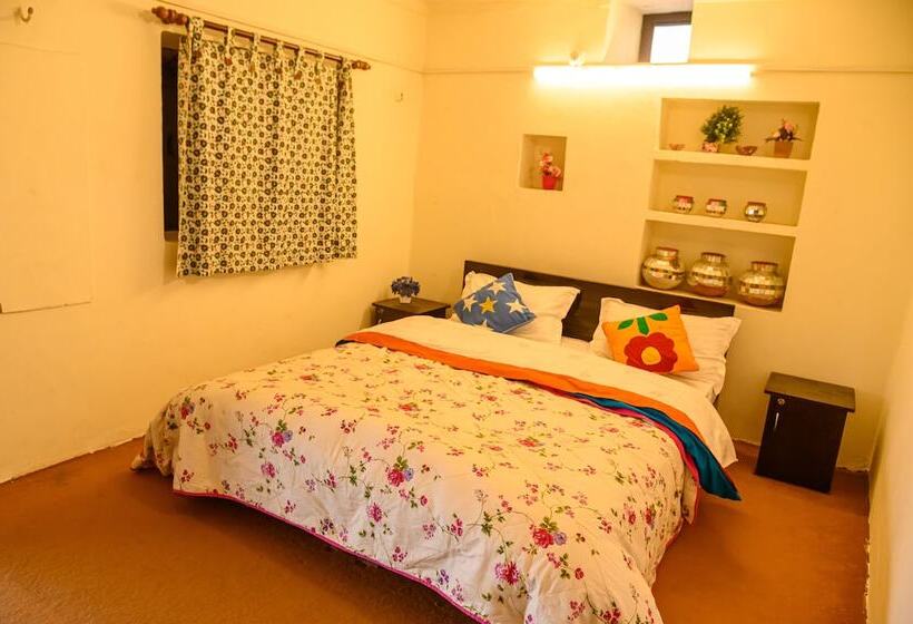 בית מלון כפרי Itharna Eternity Retreat