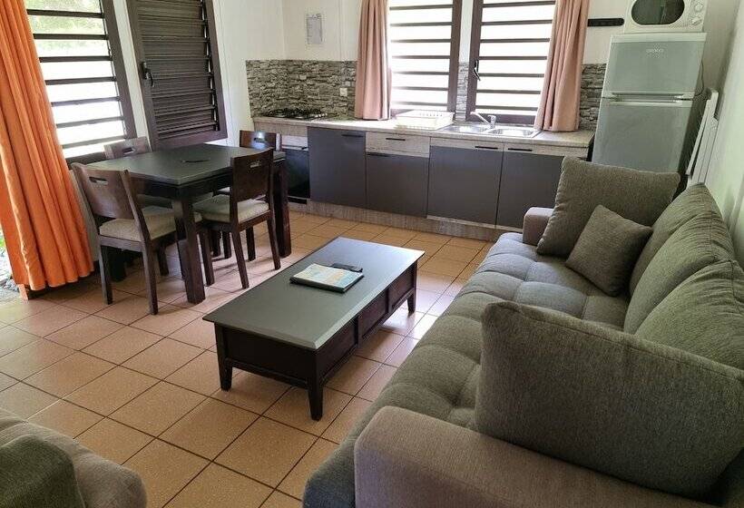 هتل Oasis De Kiamu