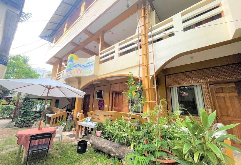 Отель Oyo 876 Escurel Inn Boracay