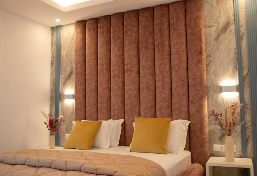 فندق Tanushaj Beach Resort