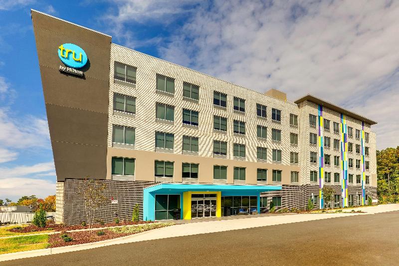 هتل Tru By Hilton Raleigh Garner