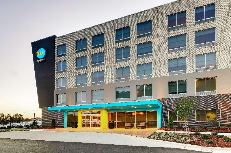 هتل Tru By Hilton Raleigh Garner