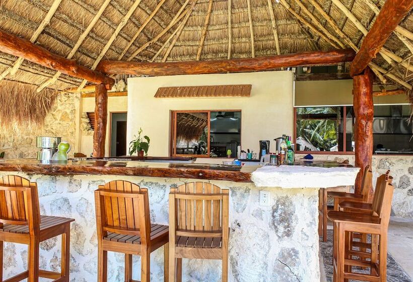 هتل Villa Marcela