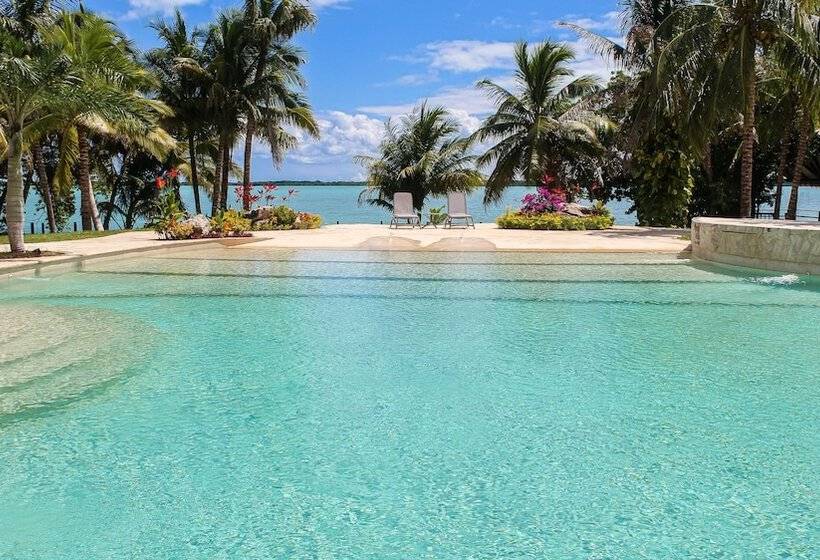 هتل Villa Marcela