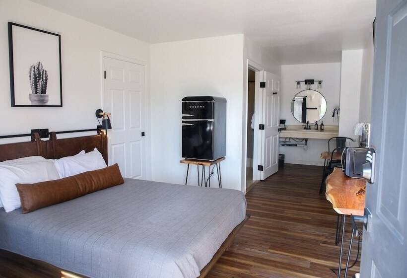Мотель Trailhead Cabins & Lodging