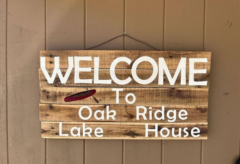 Oak Ridge Lake House