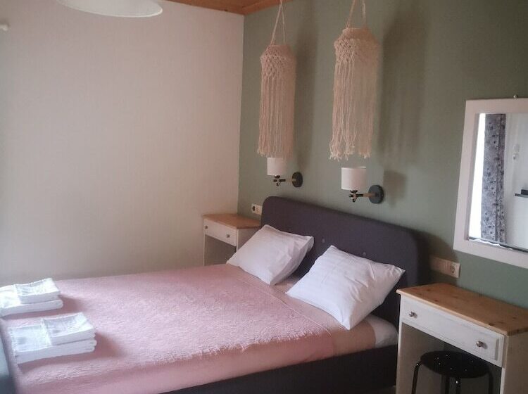 ペンション Achillion B&b