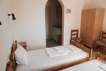 پانسیون Julieta S House