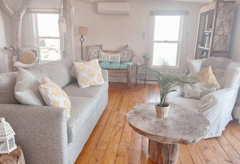 펜션 Little Bird Inn