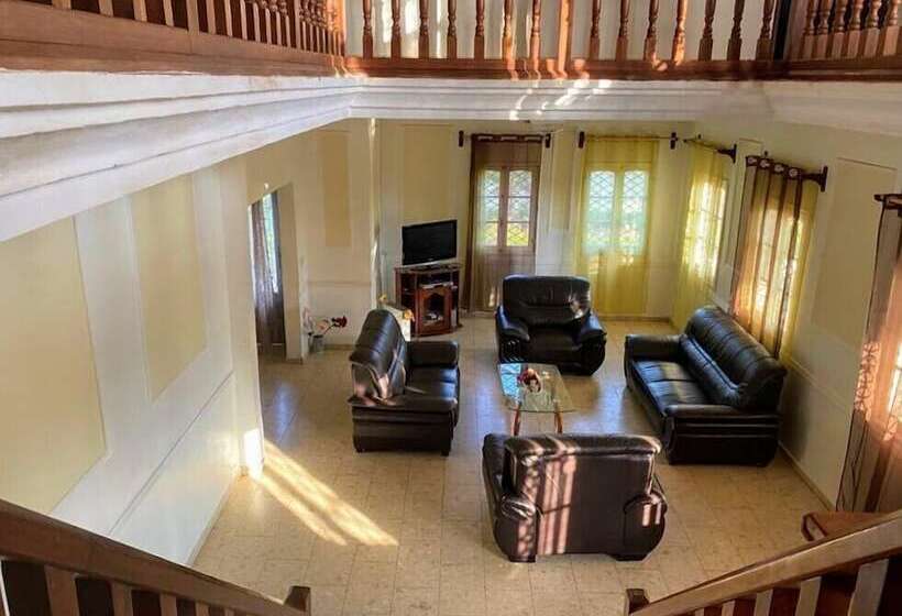 Panzió Manoir Des Innoncents