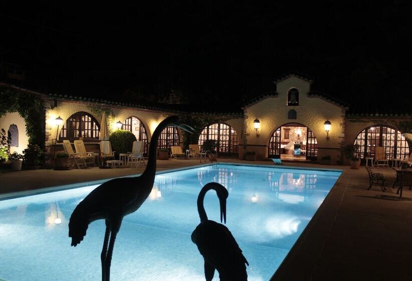 پانسیون Masia Mimosa