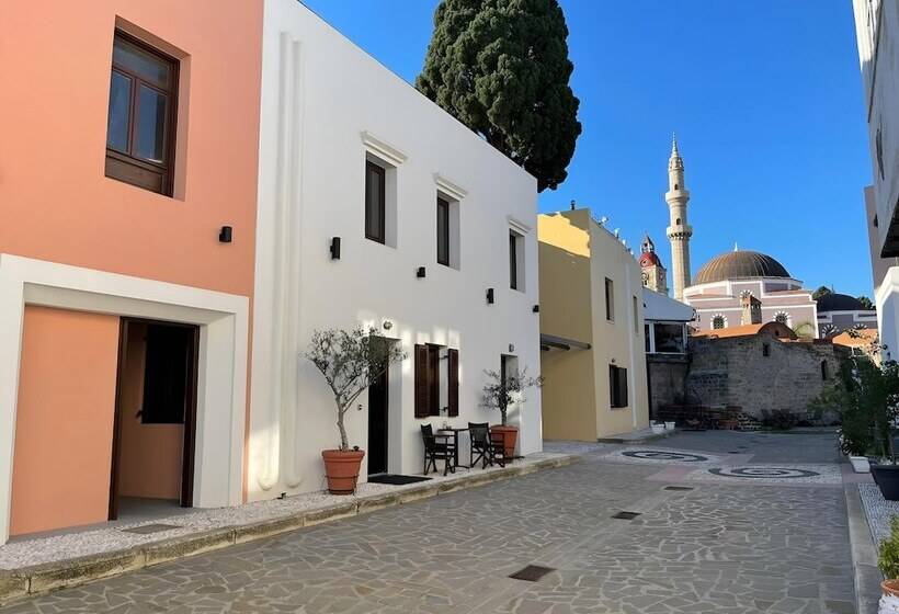 Majatalo Utopia Luxury Suites