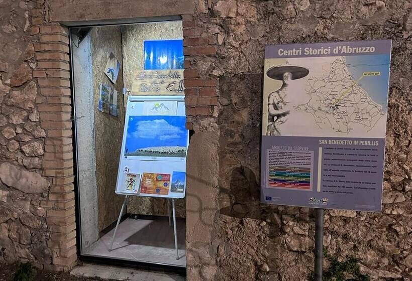 レジデンス Cosy Stone House In San Benedetto, Abruzzo, Italy