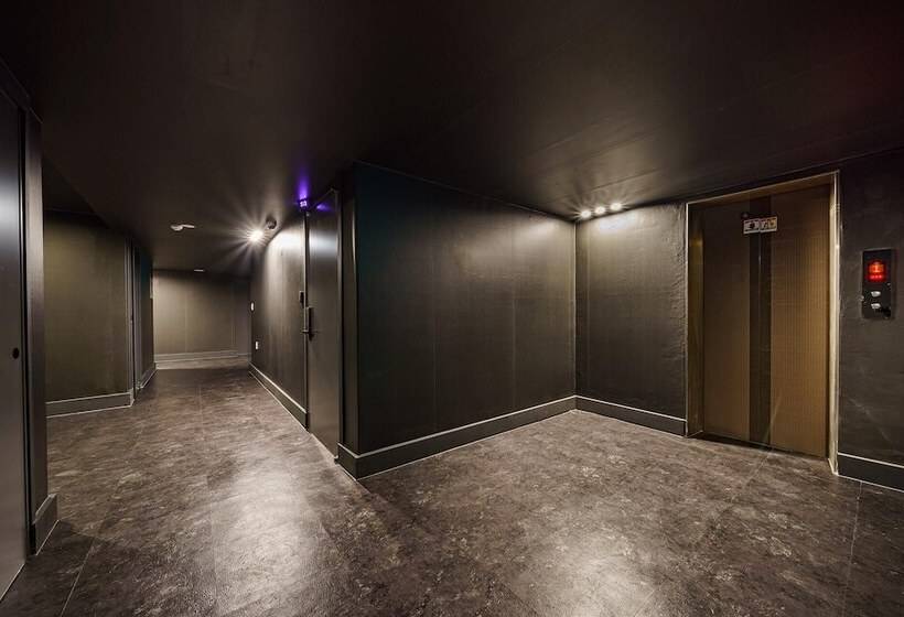 Suwon Movie Motel