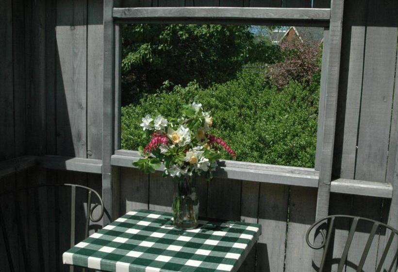 The Garrison House Inn