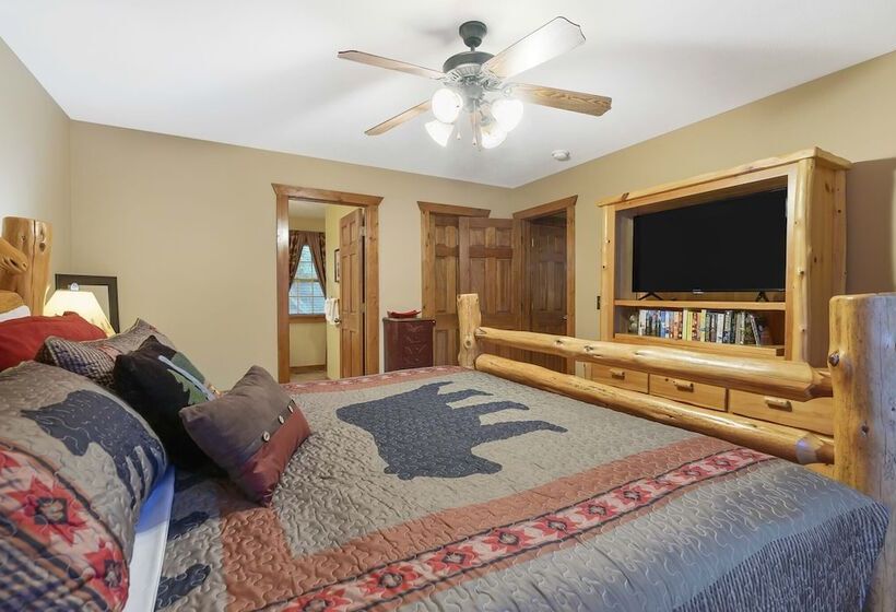 The Lodge On The Creek Branson West Cabin W/ Beautiful Views